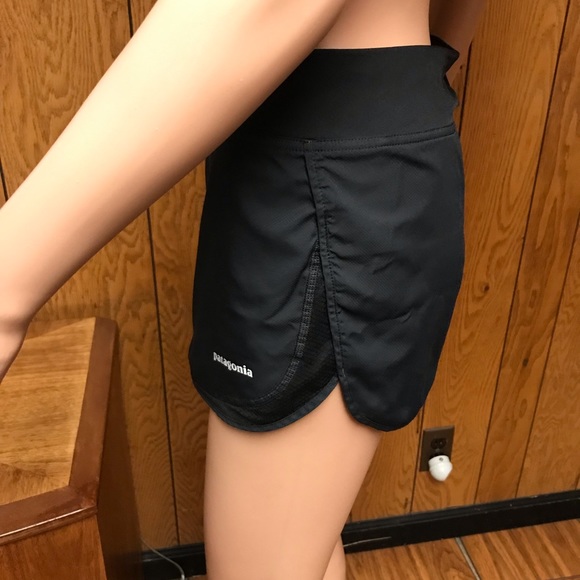 Patagonia Short Running Black-Size none measurements In the Photos - Picture 7 of 16